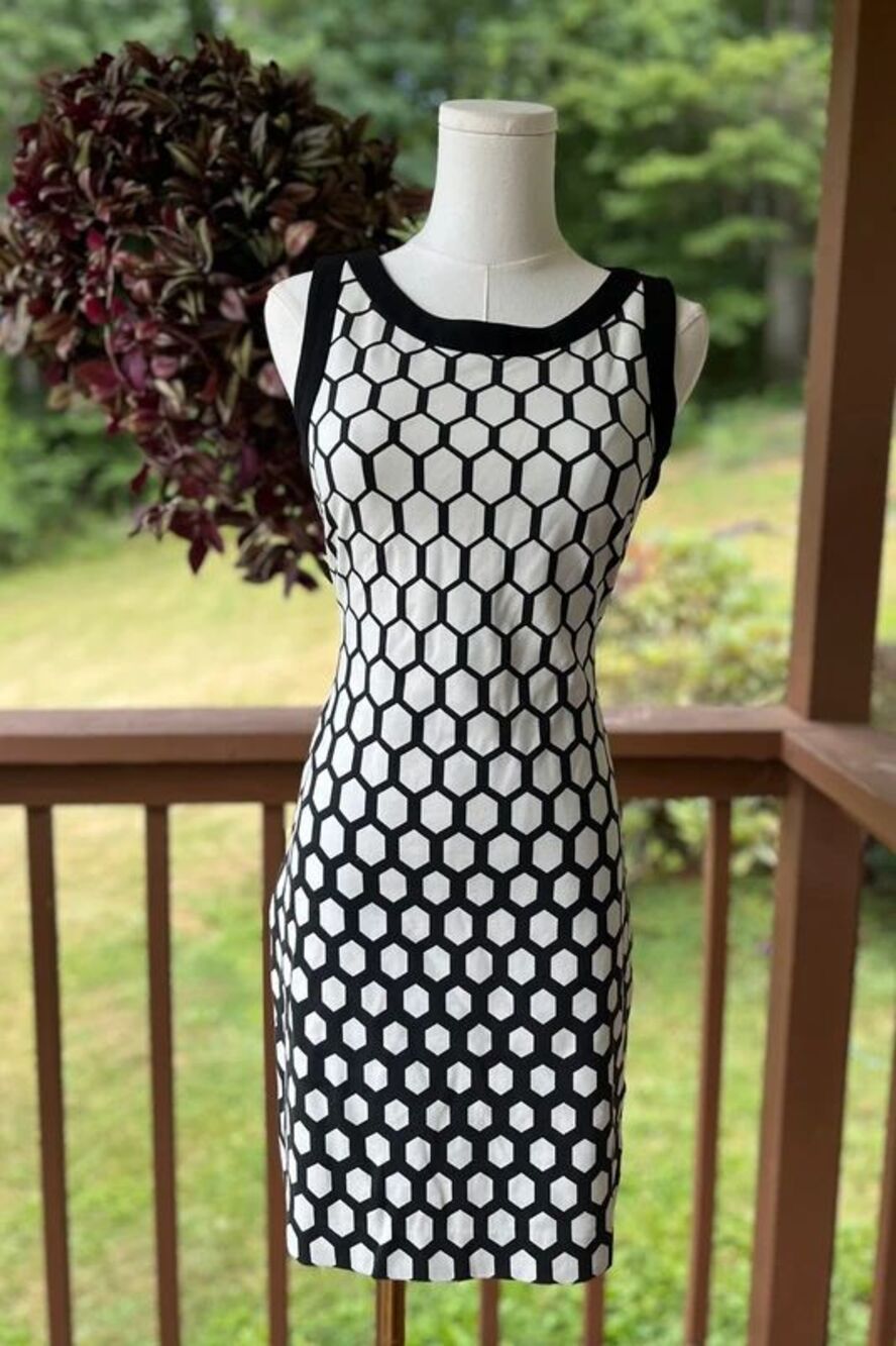 Banana Republic Black White Honeycomb Print Sheath Dress Size 2